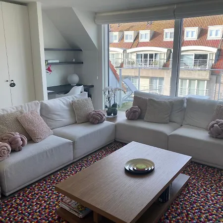 Ghibli - Duplex With Parking * Knokke-Heist
